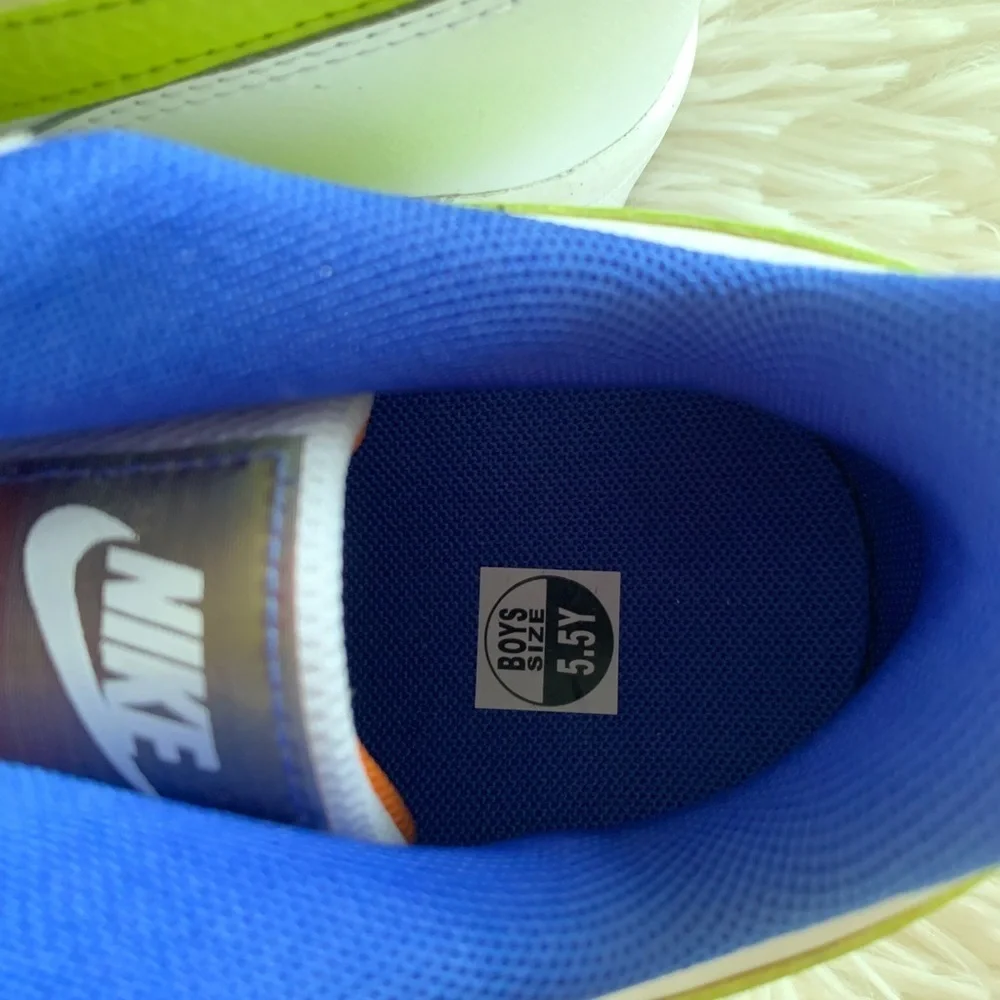 Nike‎ All Day Play size 5.5Y White Neon NEW